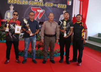 Dalam Rangka HUT Bhayangkara Ke-77 Kapolda Sumsel Irjen Pol.A.Rachmad Wibowo SIK Membuka Kejuaraan Menembak