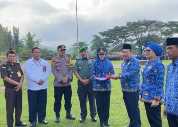 Pemkab Tanggamus Upacara Tiga Peringatan Dan Pembagian 10 Juta Bendera Merah Putih Secara Simbolis