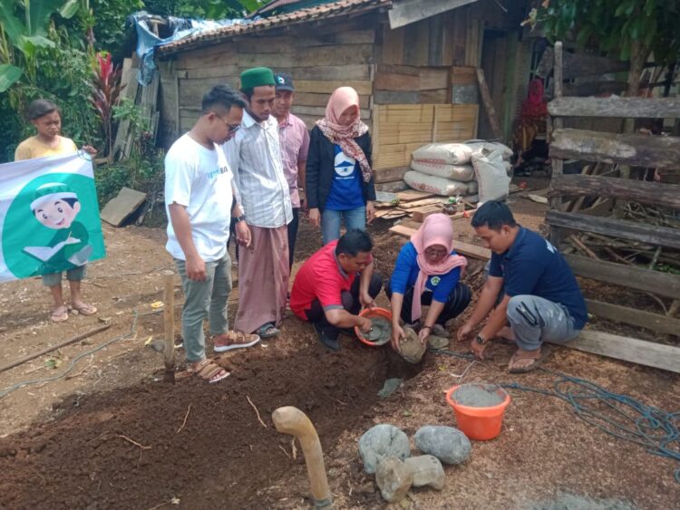 Ketua LKS Alamanda Hadiri Pelatakan Batu Pertama Pembangunan “TPQ ” Dipekon Way Panas
