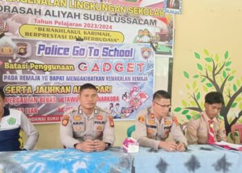 Polsek Semendawai Suku III Sosialisasi Police Goes To School