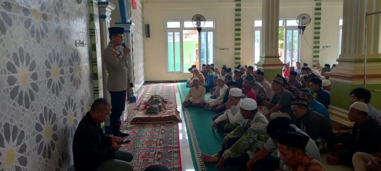 Kapolsek SS III Bersama Warga Datangi Lokasi Penemuan Mayat Seorang Bocah