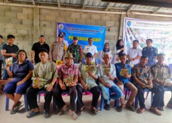 416 KK Warga Ketapang 1 Terima Bibit
