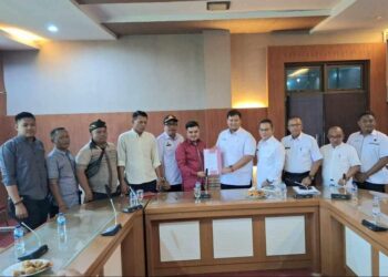 Sekda Erwin Ibrahim Bersama Dinas Terkait Ajak Masyarakat Audiensi Terkait Persoalan HGU Di Kelurahan Mariana