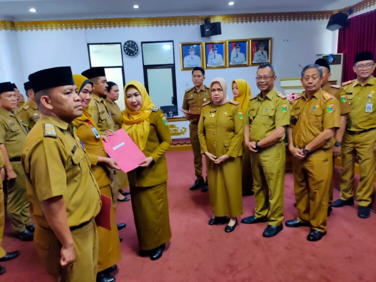Bupati Tanggamus Diakhiri Masa Jabatan Melantik 84 Pegawai 