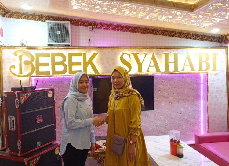 Feby Dwi Syafitri Yang Memviralkan Resto Bebek Syahabi Meminta Maaf Dan Berakhir Damai