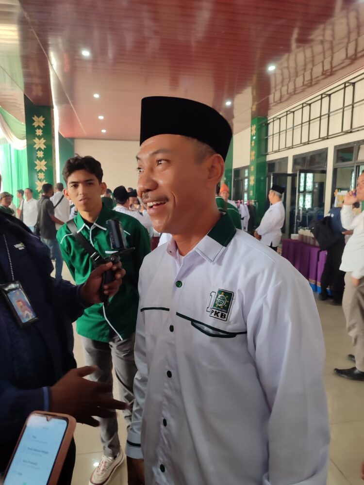 Wabup OKI Djafar Shodiq Menyempatkan Hadir Rakerwil PKB Sumatera Selatan