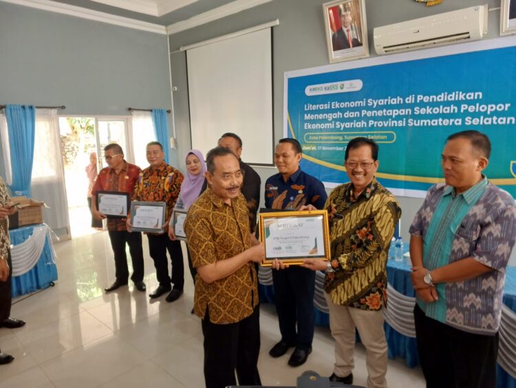 Pemerintah provinsi Sumatera Selatan menggelar Bimbingan Teknis “Bimtek” Yang Diikuti Kepsek SMK Negeri 1 Palembang Drs. H. Zulfikri M.Pd