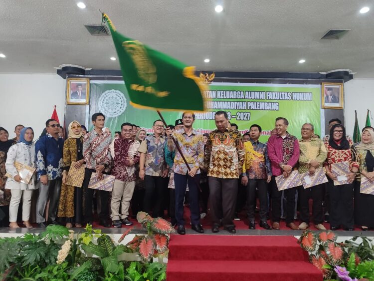 Pengukuhan Pengurus Ikatan Keluarga Alumni Fakultas Hukum Universitas Muhammadiyah Palembang
