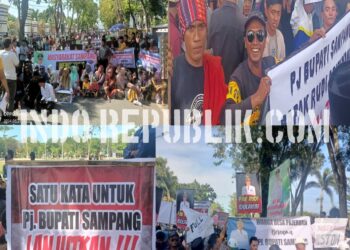 Tidak Terima Kinerja Dianggap Buruk, Ribuan Massa Dukung PJ Bupati Sampang