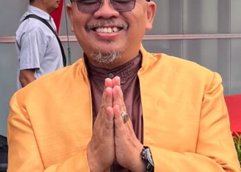H. Ridwan Nawawi Kepsek SMA Negeri 13 Mengucapkan Selamat Hari Pendidikan Nasional