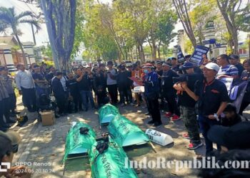 Jurnalis Sampang Gelar Aksi Tolak RUU Penyiaran, Ancam Kebebasan Pers