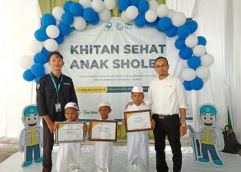 Khitan Sehat Anak Sholeh Diselenggarakan Oleh YBM PLN Yayasan Baitul Maal