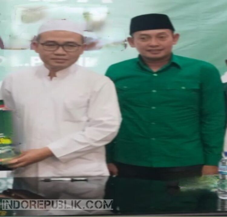 Gus Mamak Dan Mas AB  Pasangan Serasi Dan Ideal Begini Kata Pendukungnya
