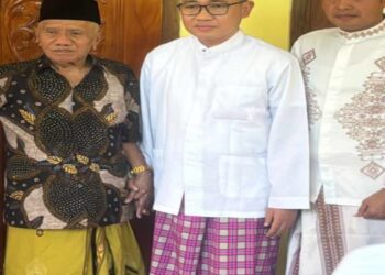 Gus Mamak Dan Mas AB Silaturrohmi Ke Ulama Tambelangan Sampang
