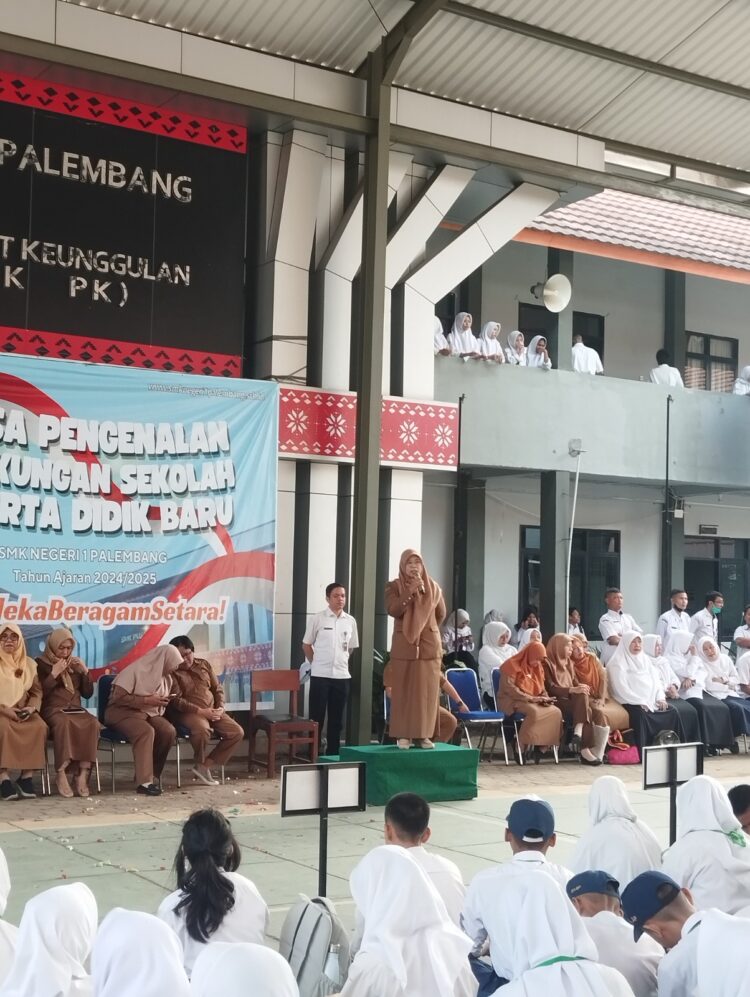 Masa Pengenalan Lingkungan Sekolah (MPLS) SMK Negeri 1 Palembang