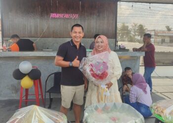 Telah Dibuka Pumarial Swimming Pool Dan Cafe Tempatnya Anak-anak Berenang