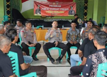Curhat Dengan Polisi, Petani Tulung Agung Sampaikan Keluhan Kelangkaan Pupuk dan Masalah Pengairan