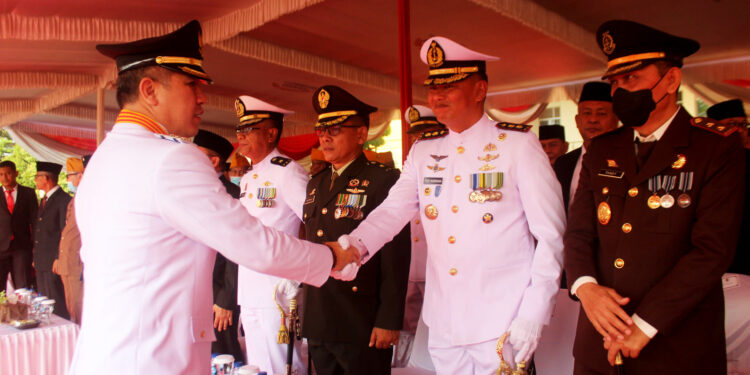 Prajurit Yonif 9 Marinir Ikuti Upacara Bendera Dalam Rangka HUT Kemerdekaan RI Ke 79