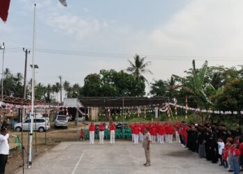 Dirgahayu HUT RI ke-79 Warga Dusun Merak Laksanakan Upacara
