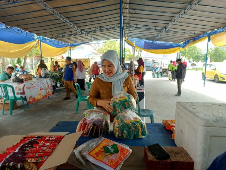 Kantor Camat Kalidoni Gelar Pasar Murah Dalam Rangka Pengendalian Inflasi Kota Palembang
