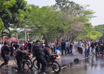 Polres Lampung Selatan Simulasikan Sistem Pengamanan Kota untuk Pilkada 2024 di Kalianda