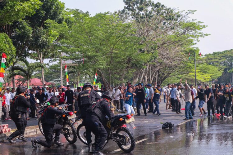 Polres Lampung Selatan Simulasikan Sistem Pengamanan Kota untuk Pilkada 2024 di Kalianda