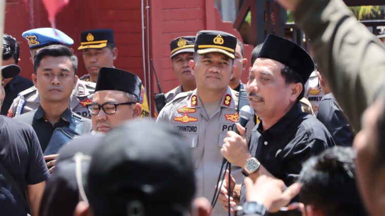 Kapolres Nganjuk Pimpin Langsung Pam Unras Damai Aliansi Mahasiswa Nganjuk