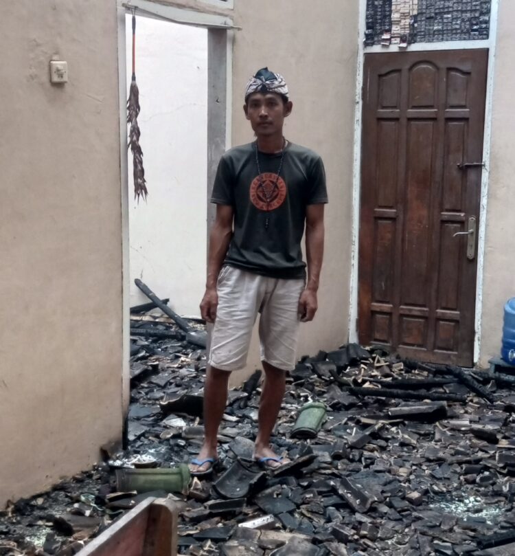 Rumah Warga Tanjung Sari di Lahap Sijago Merah