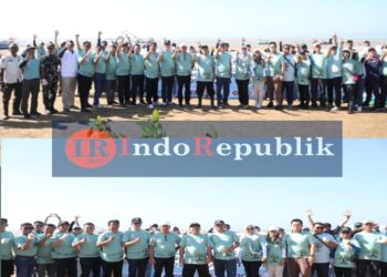 Sambut Hari Lingkungan Hidup Tahun 2024, Pj Bupati Sampang Resmikan Tanam 24 Ribu Bibit Mangrove