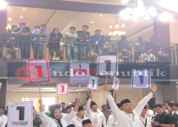 Pasca Pengambilan Nomor Urut Oleh KPU Sampang, Begini Sikap Pendukung Kyai Mamak – Mas Ab