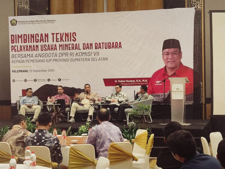 Bimbingan Teknis Pelayanan Usaha Mineral dan Batubara, Bersama Anggota DPR RI Komisi VII