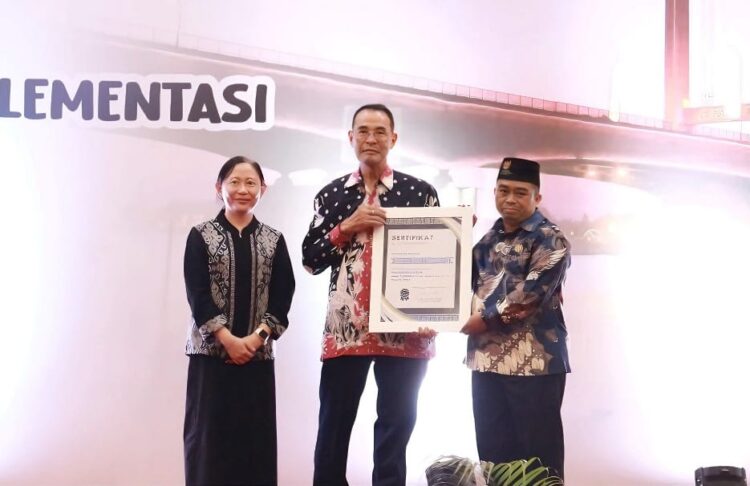 Baznas Kota Palembang  Menerima Penghargaan CSR/Baznas ATM