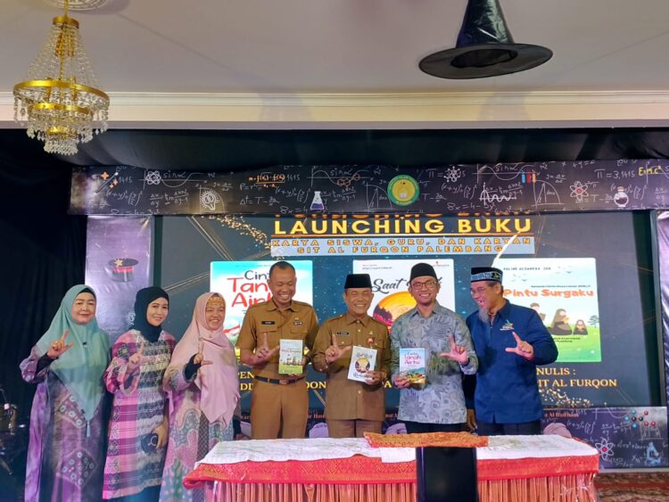 SDIT Al-Furqon Palembang Menggelar Pembukaan Enterpreneur Day 2024