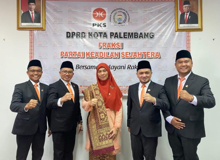 Resmi Dilantik Hj. Yulfa Cindosari S.Ud Menjadi Anggota DPRD Kota Palembang Periode 2024-2029