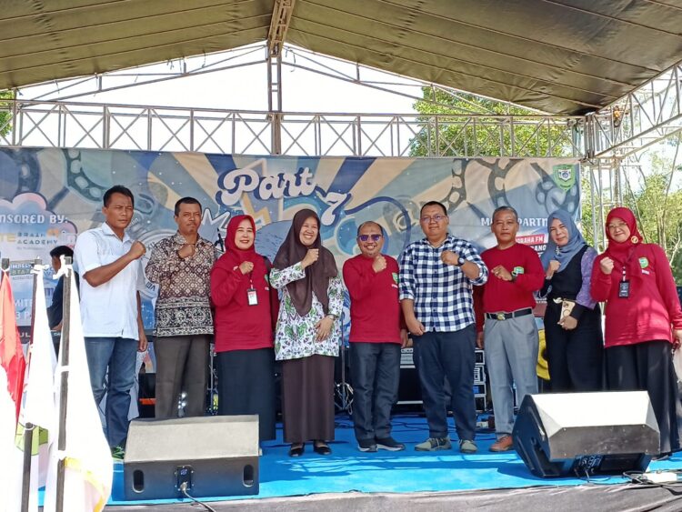 Extracom part 7 SMAN 13 Palembang