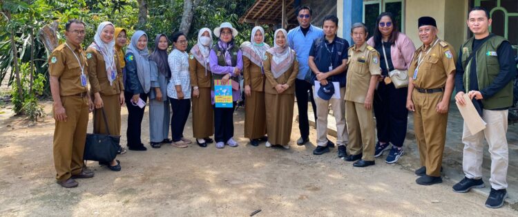 Berjalan Baik WHO Pantau Imunisasi PIN dan Jentik Nyamuk di Pekon Pujiharjo