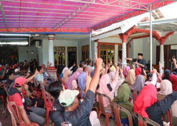Kampanye di Sukabakti Palas, Nanang Ingatkan Warga Jangan Salah Pilih Pemimpin