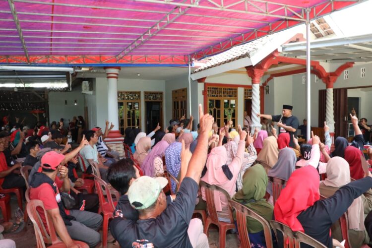 Kampanye di Sukabakti Palas, Nanang Ingatkan Warga Jangan Salah Pilih Pemimpin