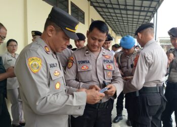 Sipropam Polres Lampung Selatan Lakukan Pengecekan HP Anggota Terkait Judi Online