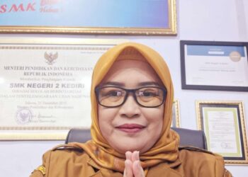Kepala SMKN 2 Kediri Beri Ucapan Penuh Makna di Hari Guru Nasional 2024