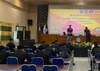 Rekrutmen PT. Midi Utama Indonesia di SMKN 1 Udanawu Berjalan Lancar