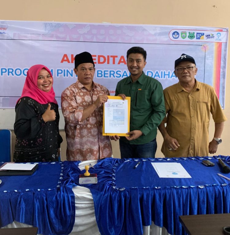 Akreditasi Program Pintar Bersama Daihatsu SMK Negeri 4 Palembang