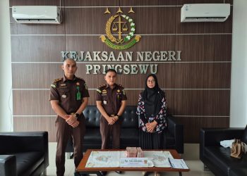 Pulihkan Kerugian Negara Kejari Pringsewu Terima Uang Titipan R 140 Juta