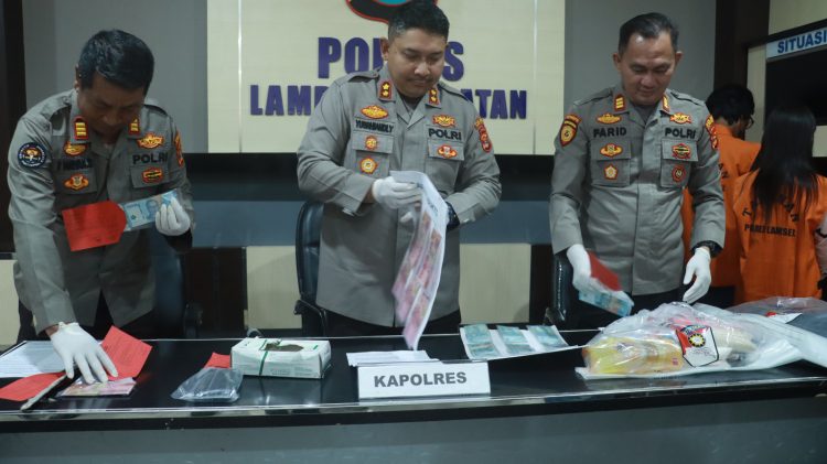 Ungkap Kasus Peredaran Uang Palsu di Lampung Selatan: Pelaku Pasutri Ditangkap