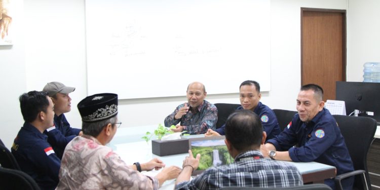 Ketua IWO Lampung Kunjungi Kemenko PMK, Prof. Warsito Dorong Pembentukan Koperasi Wartawan