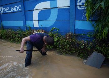PT Pelindo Diduga Sengaja Tutup Drainase, Air Meluap di Jalan Raya dan Perkampungan