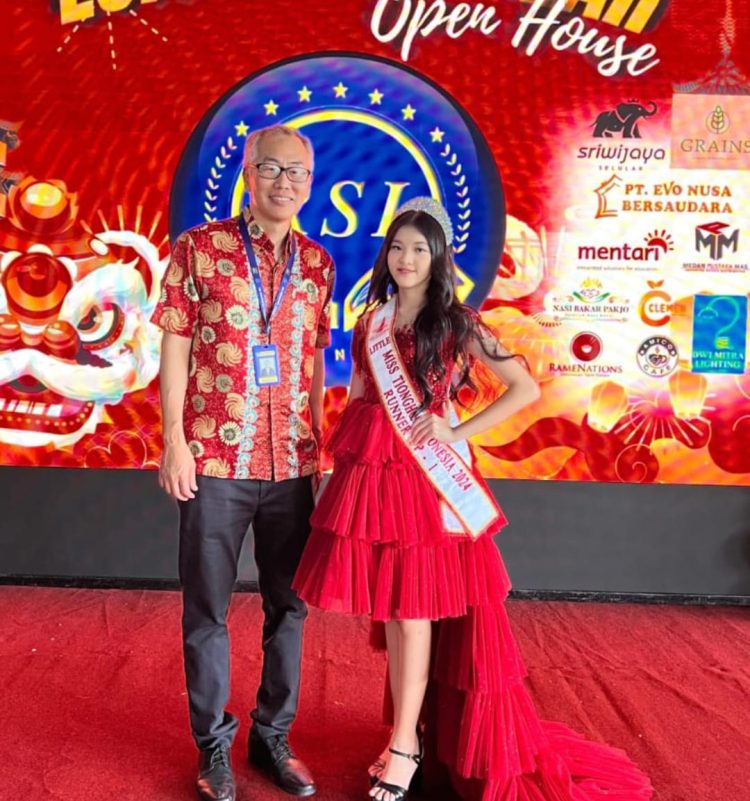 Ivena Queen Hadir Dalam Kegiatan RSI Indonesia School Lunar New Year Open House