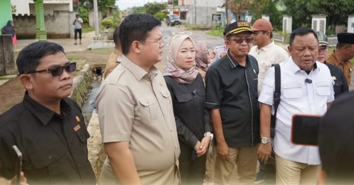 Ketua Komisi IV Tinjau Kondisi Jalan Rusak di Kabupaten Lampung Tengah