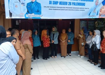 SMPN 26 Palembang, Terima Bantuan Untuk Renovasi Mushola Darul Hikmah Dari
