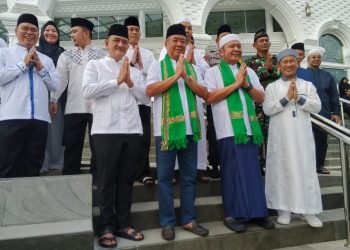 Gubernur Sumatera Selatan, H. Herman Deru meresmikan Masjid Al-Anshor